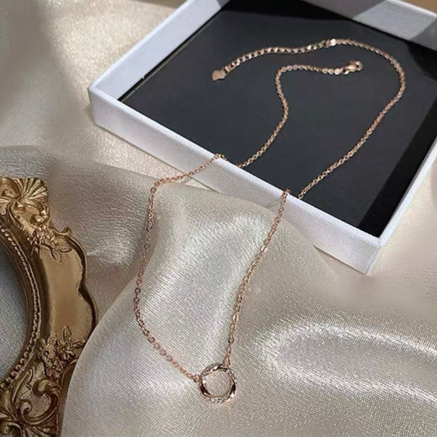 twisted circle necklace