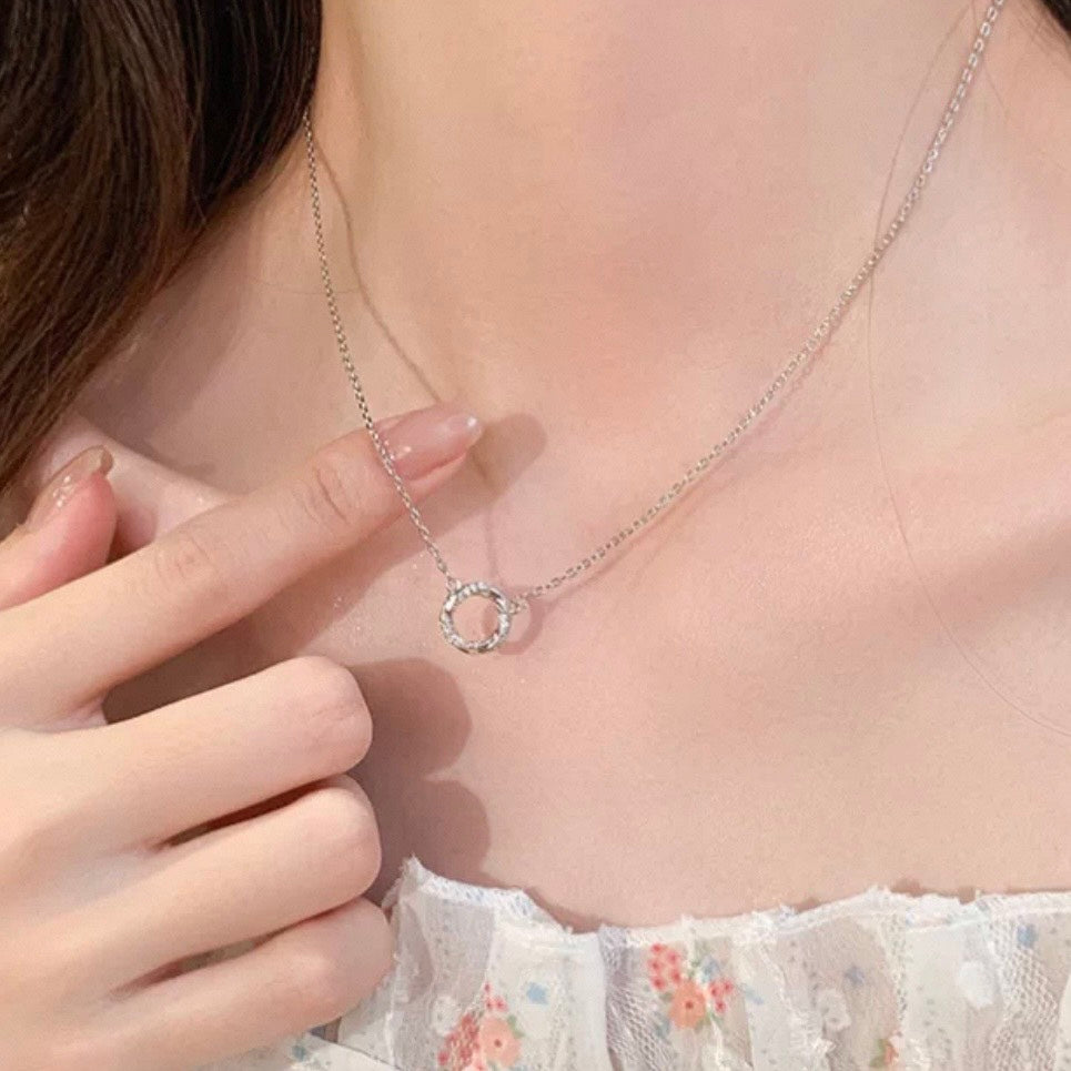 twisted circle necklace