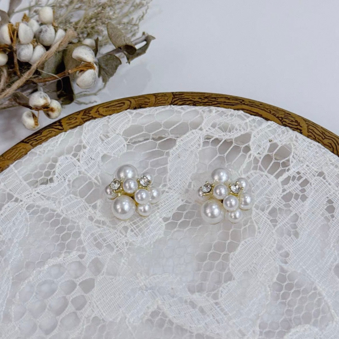 pearl bouquet pierce