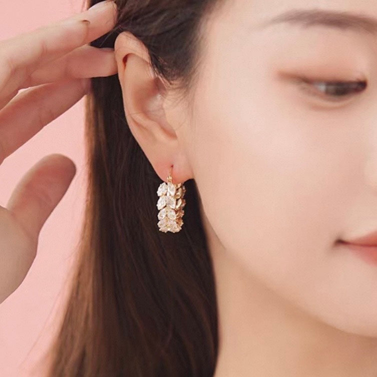 crystal leaf hoop pierce