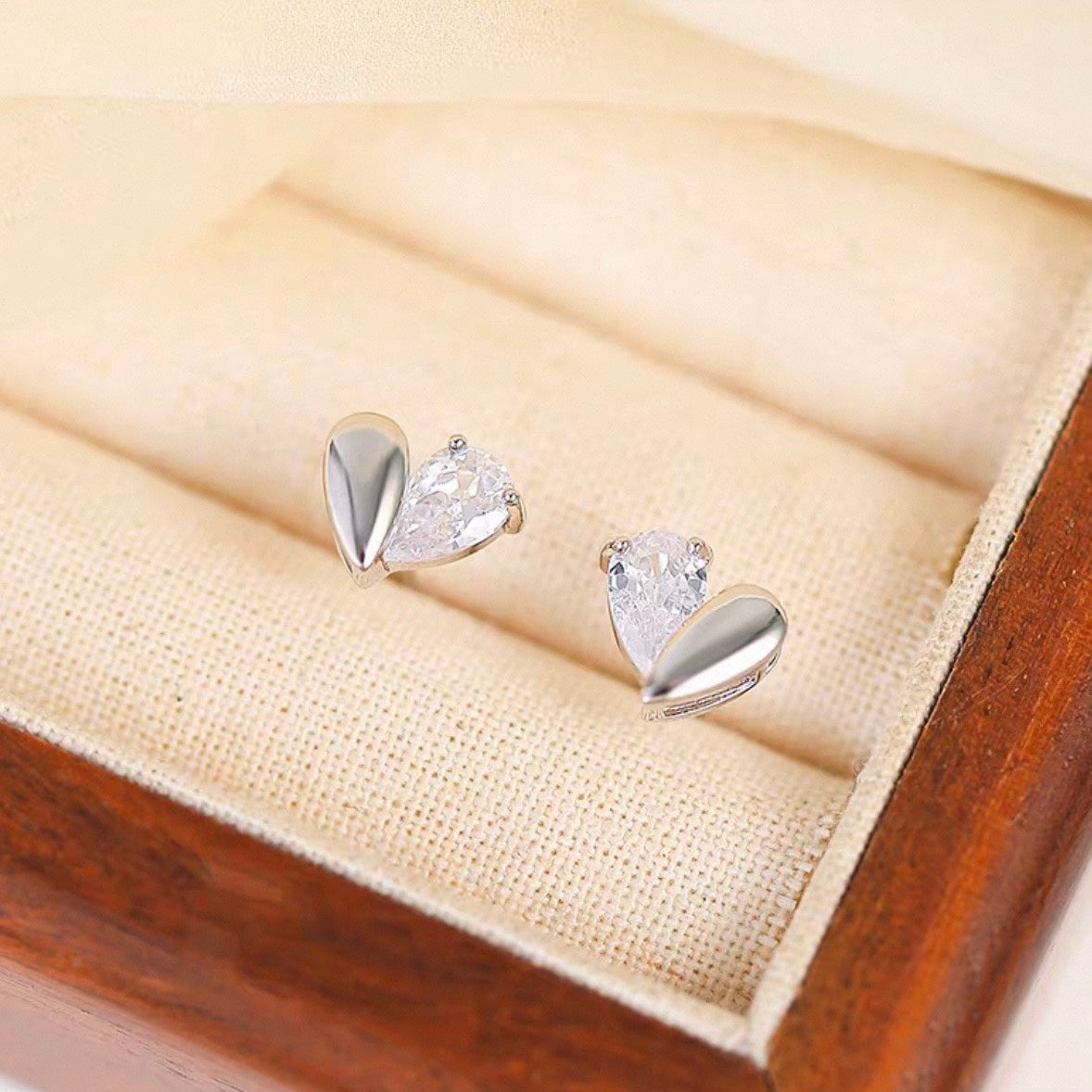 twin edge heart pierce