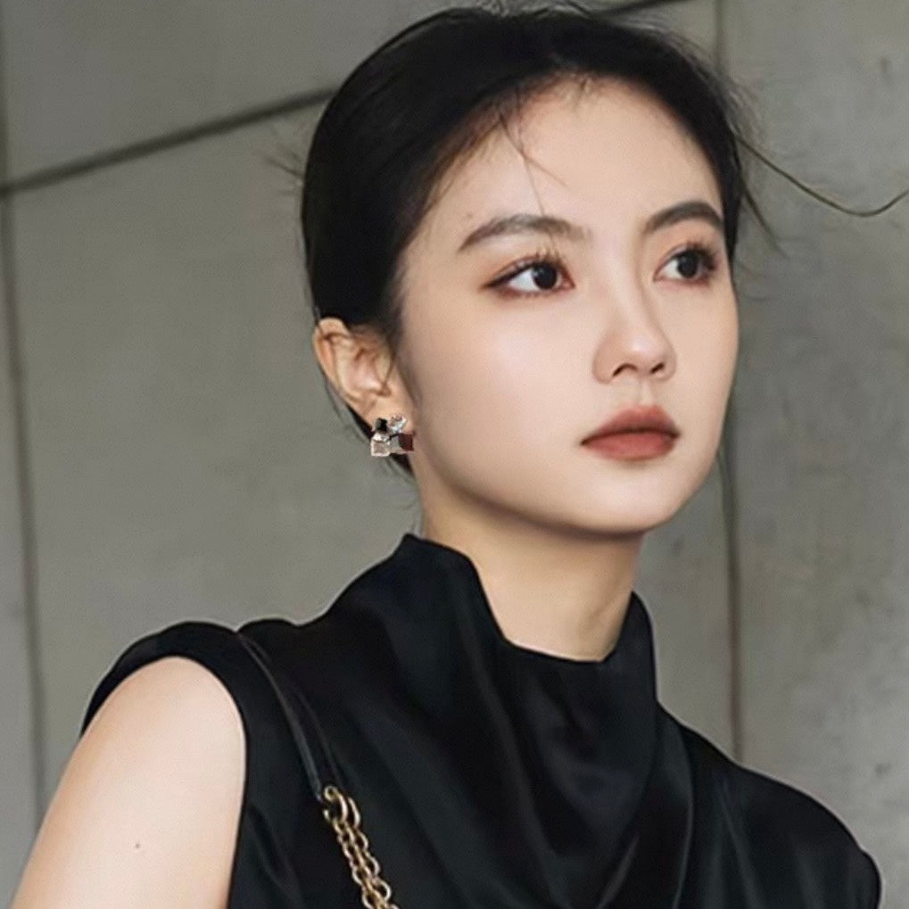 urban clear cube pierce