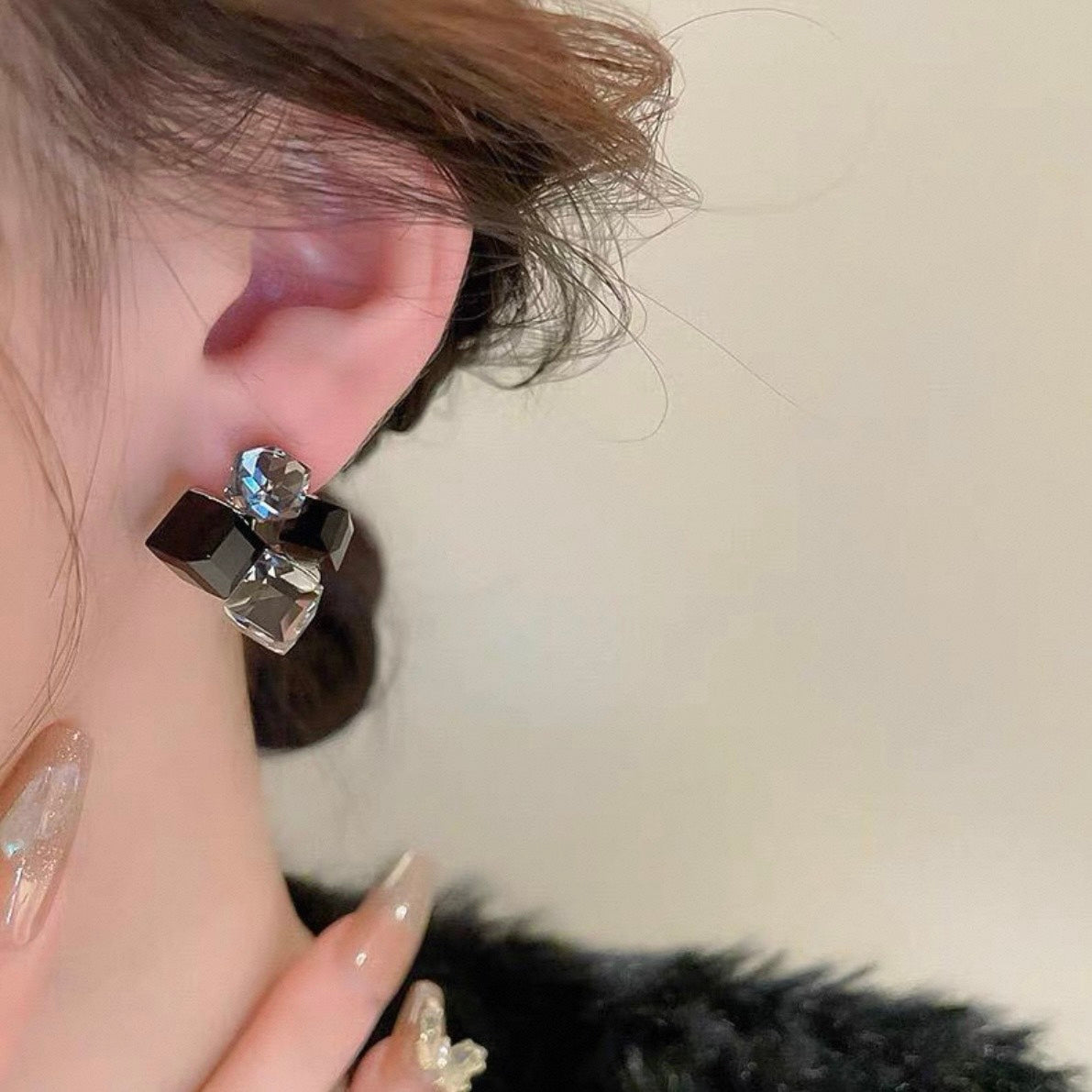 urban clear cube pierce