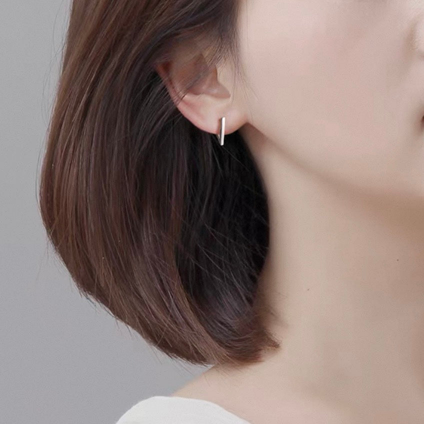 mini triangle hoop pierce