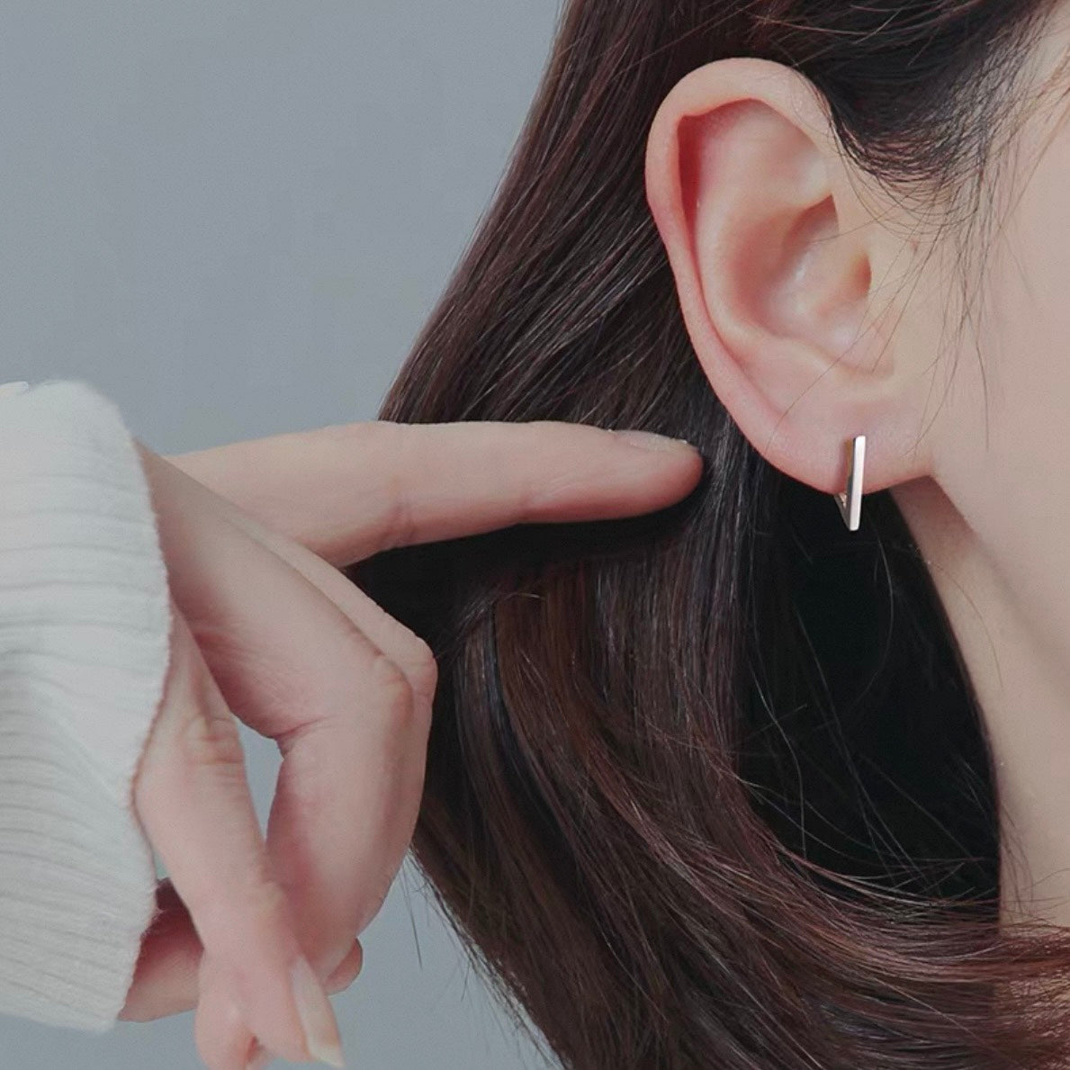 mini triangle hoop pierce