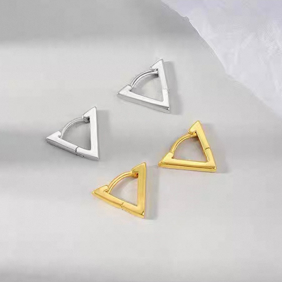 mini triangle hoop pierce