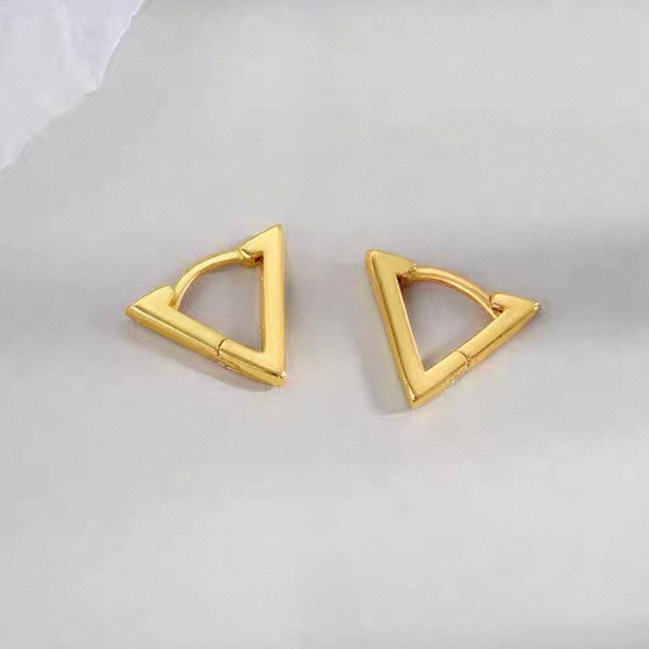 mini triangle hoop pierce