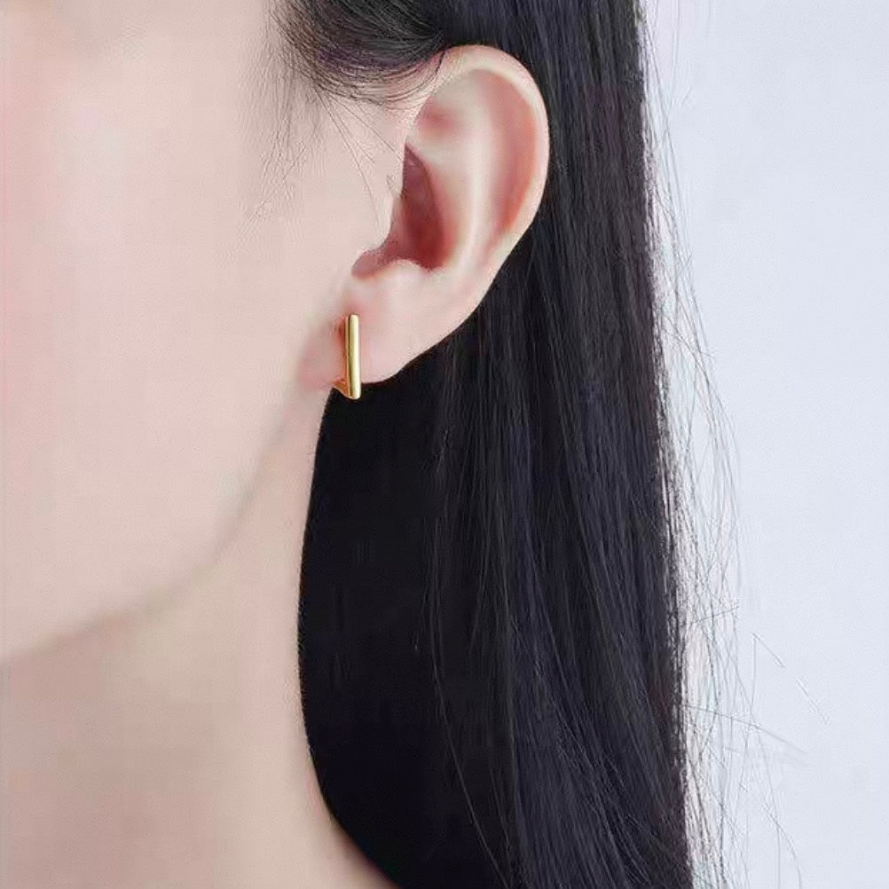 mini triangle hoop pierce