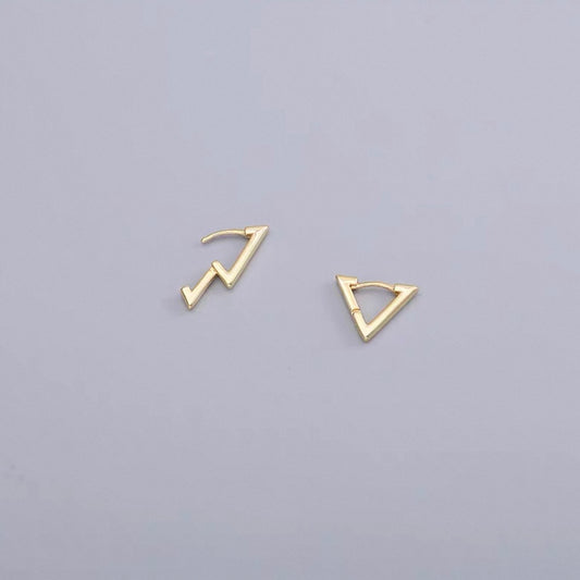 mini triangle hoop pierce