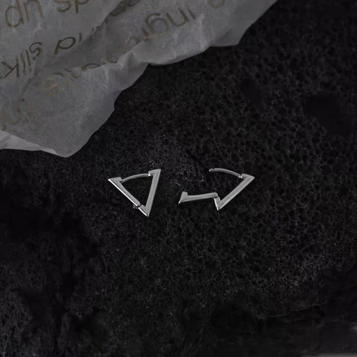 mini triangle hoop pierce