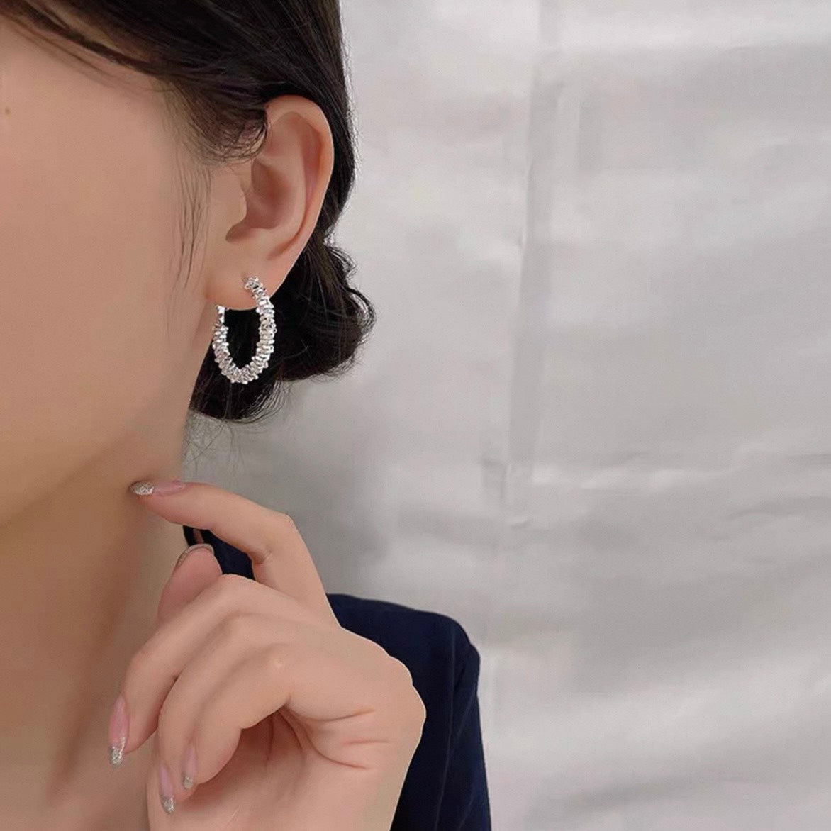 glitter hoop pierce