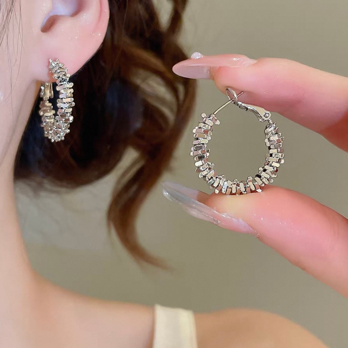 glitter hoop pierce
