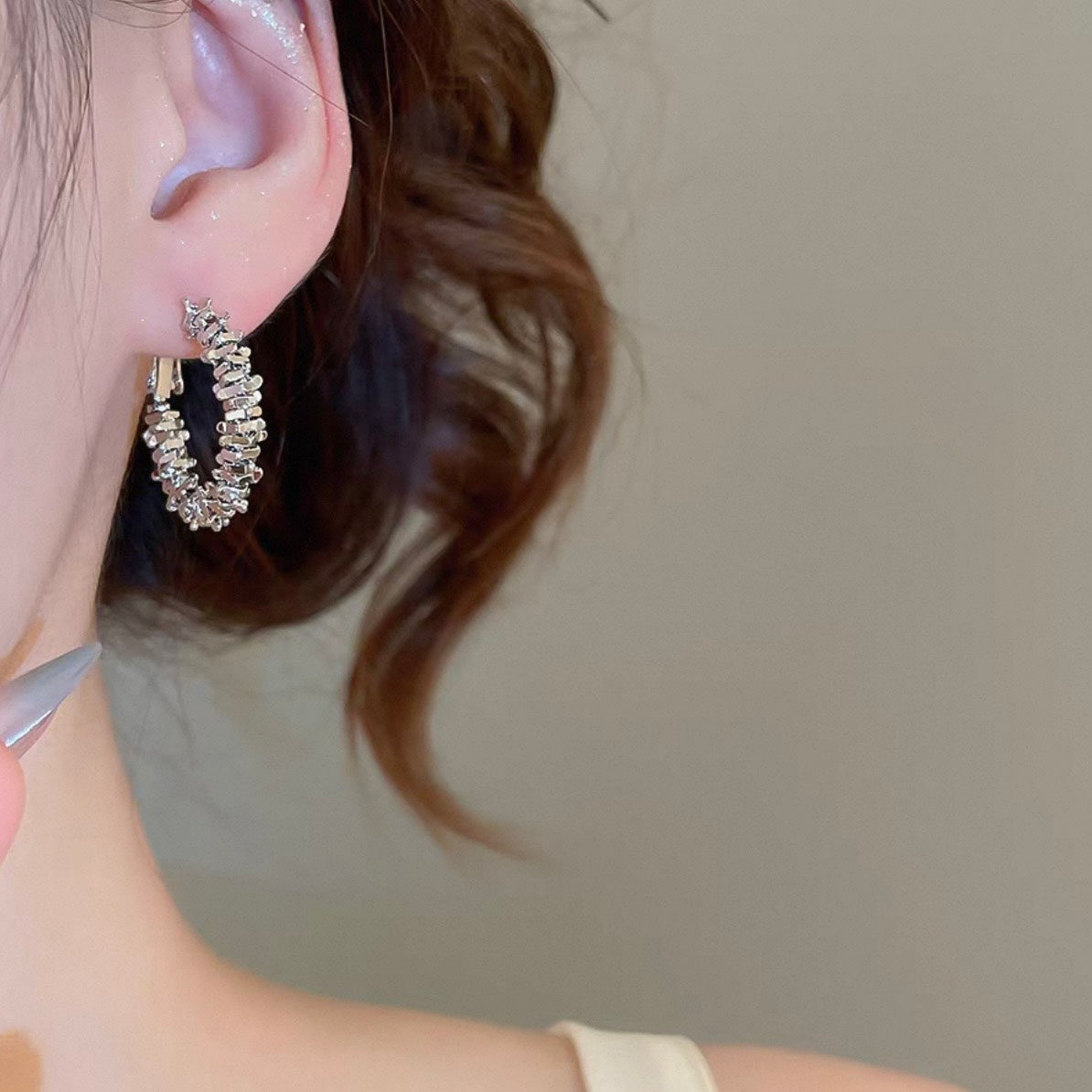 glitter hoop pierce