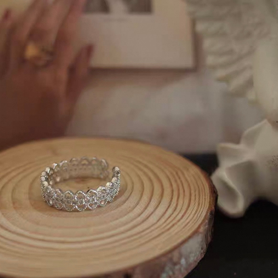 heart lace ring