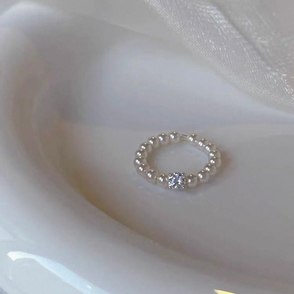 pearl glow ring