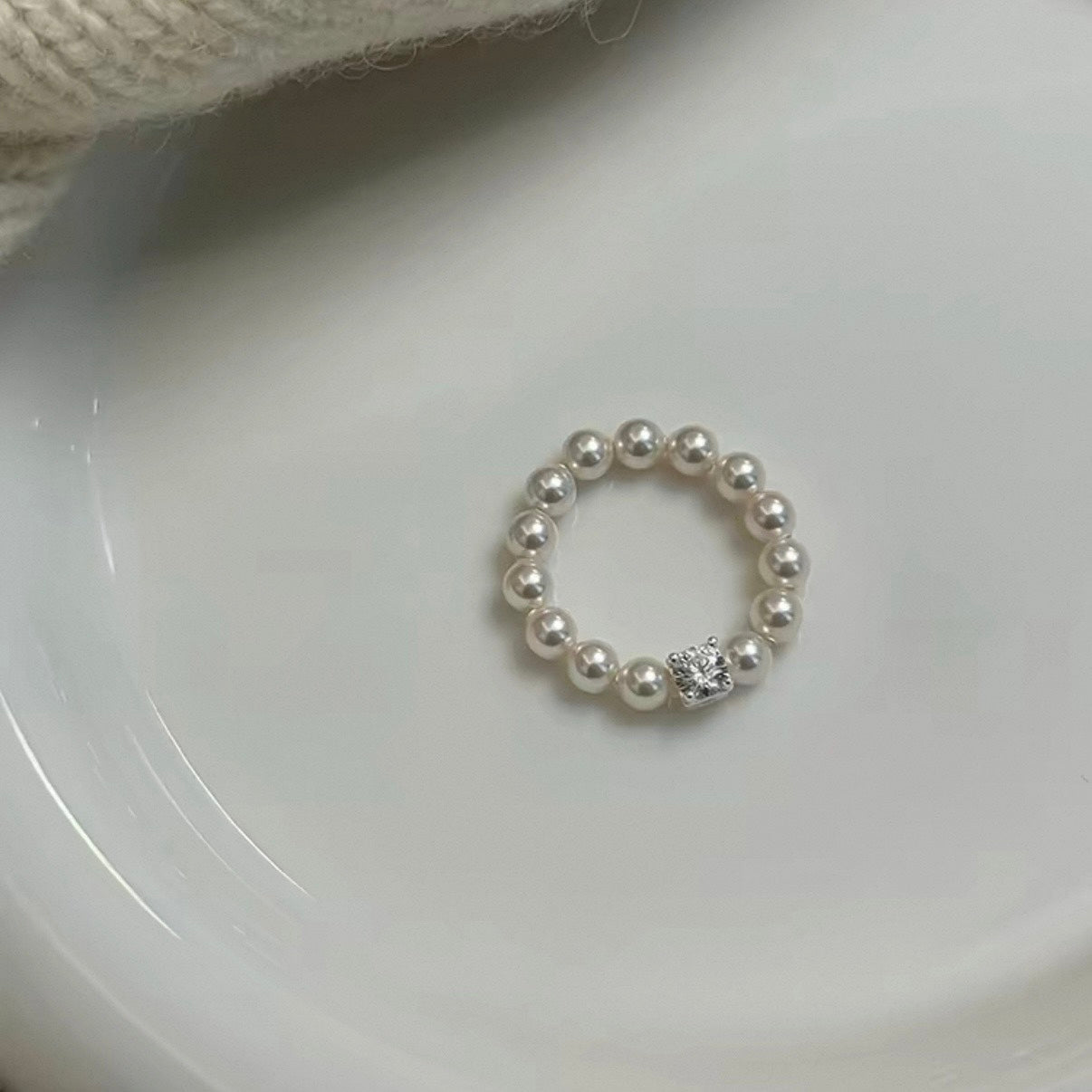 pearl glow ring