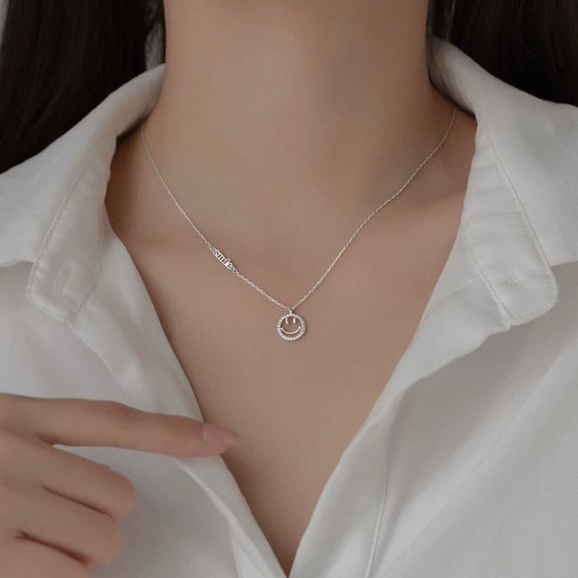 smile halo necklace