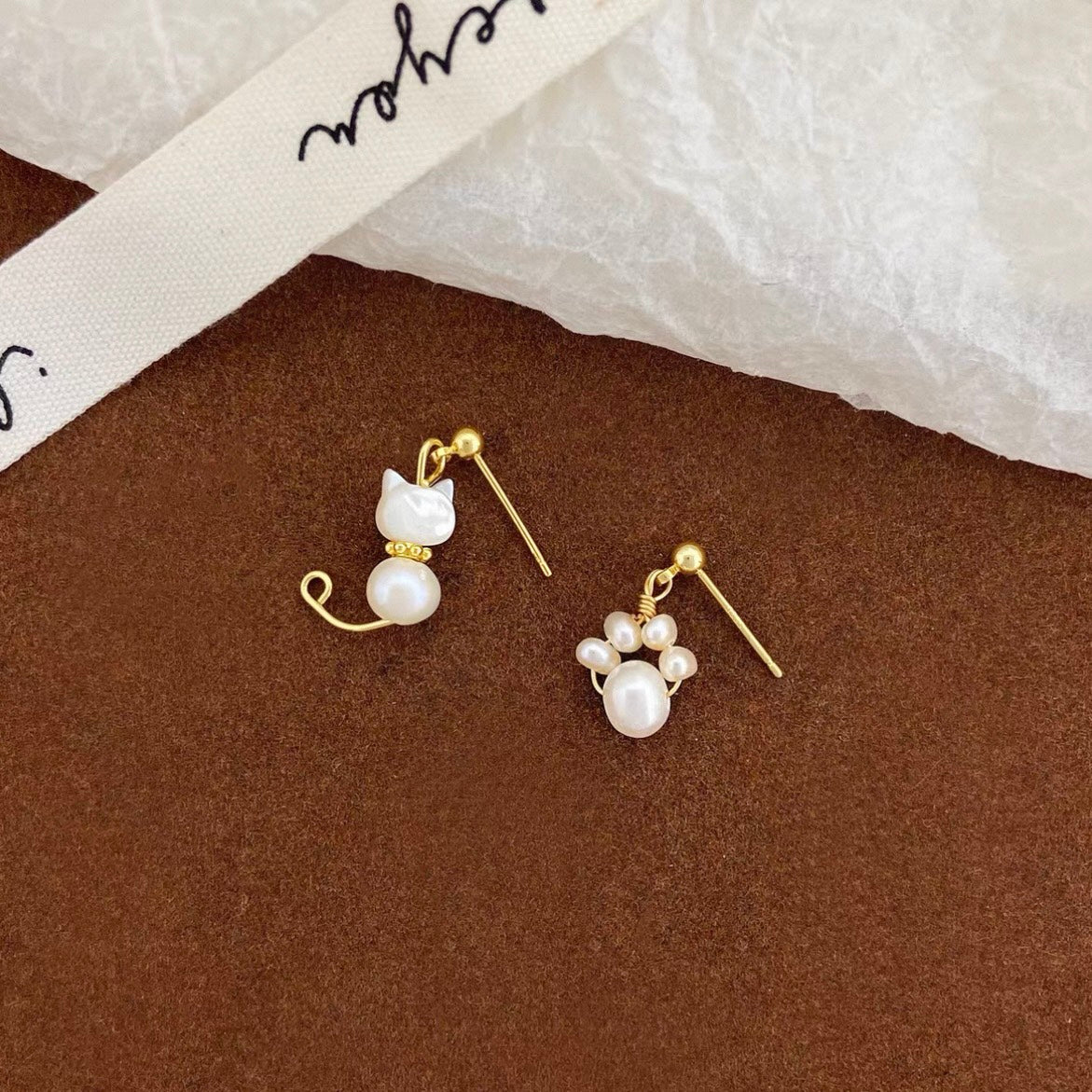 エレガント猫パールピアス・イヤリング