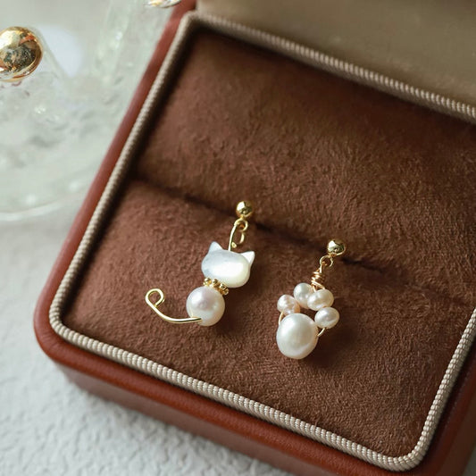 エレガント猫パールピアス