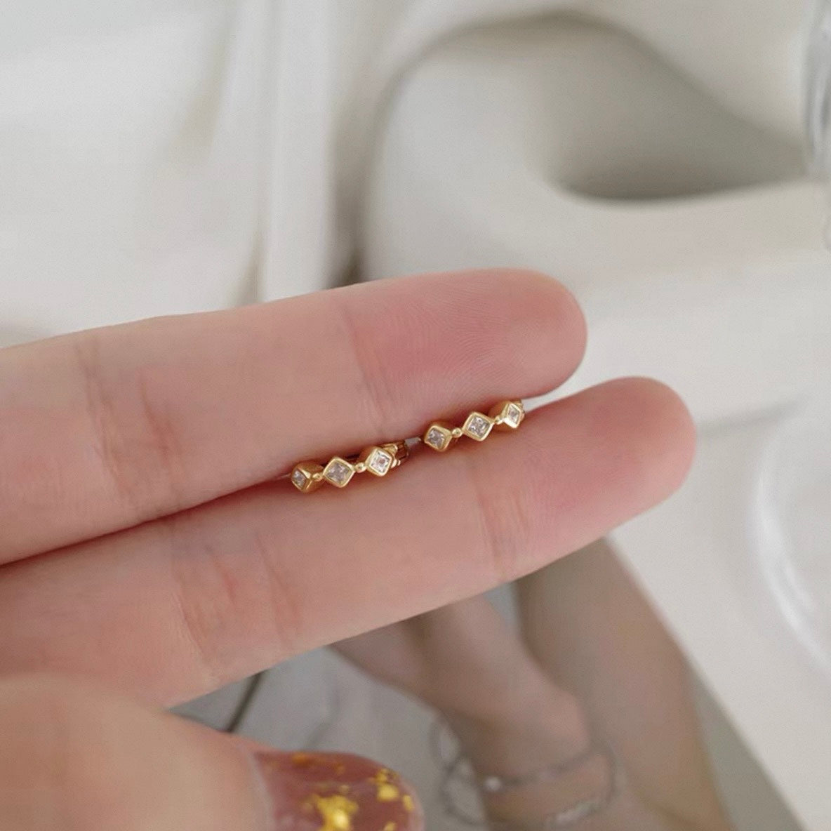 petit lumi hoop pierce