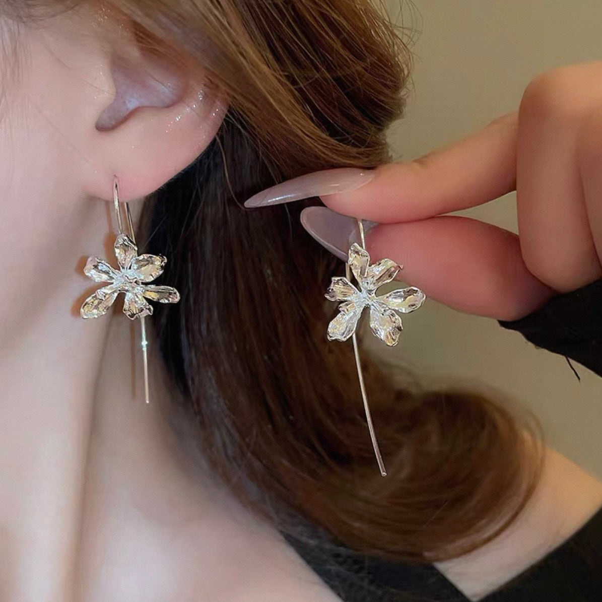 metal flower line pierce