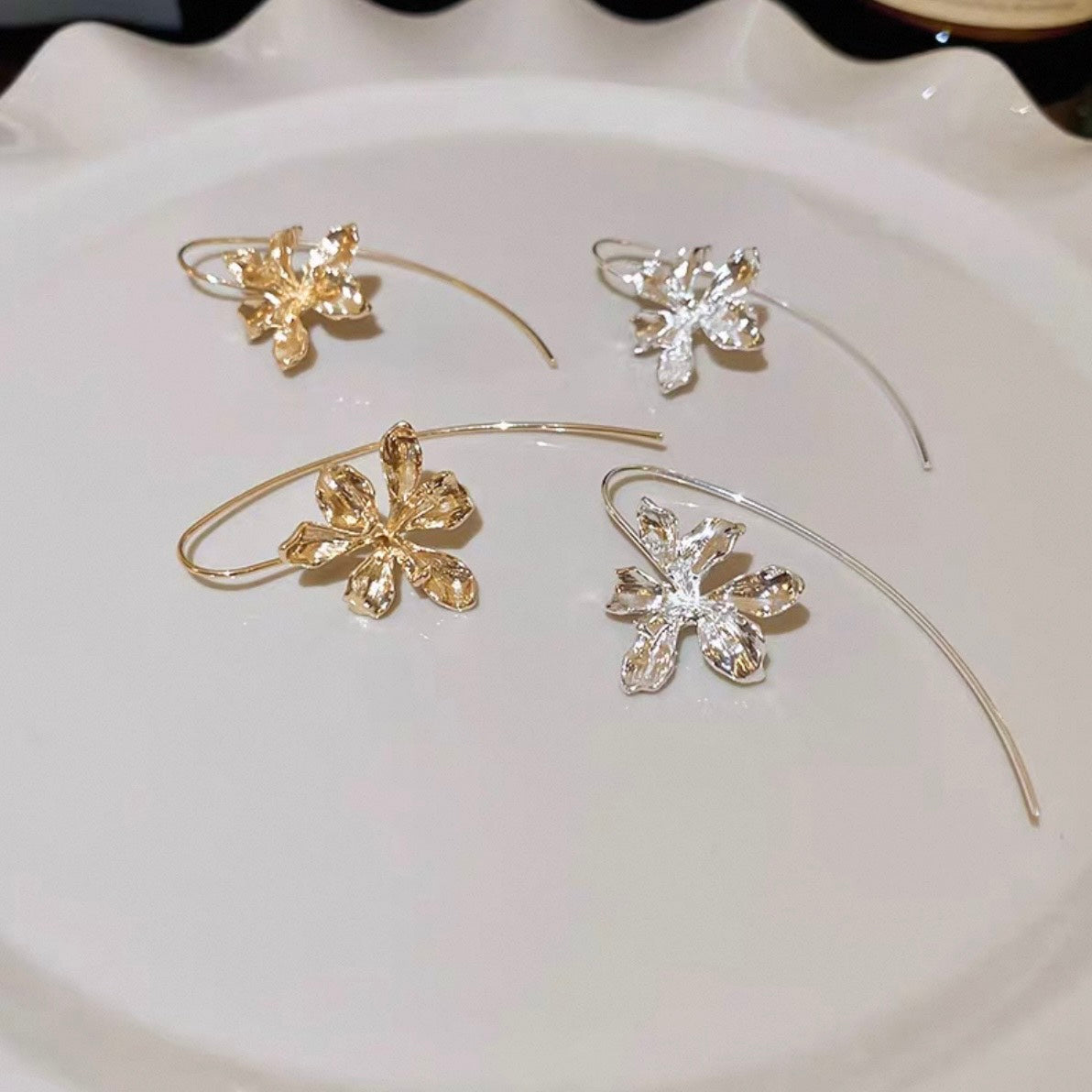 metal flower line pierce