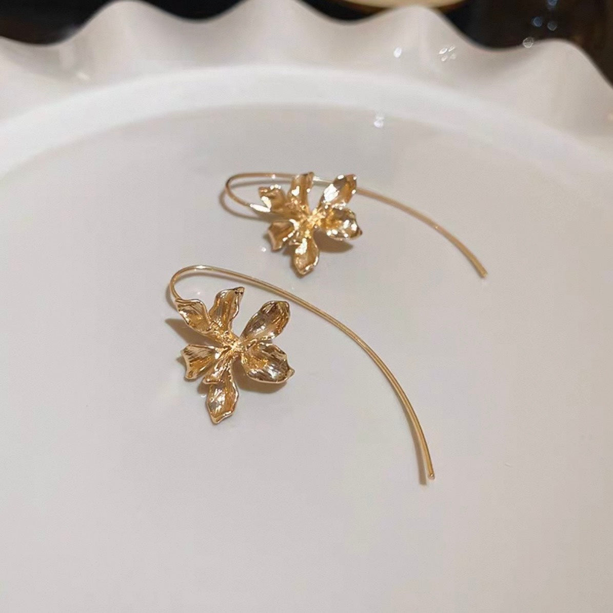 metal flower line pierce