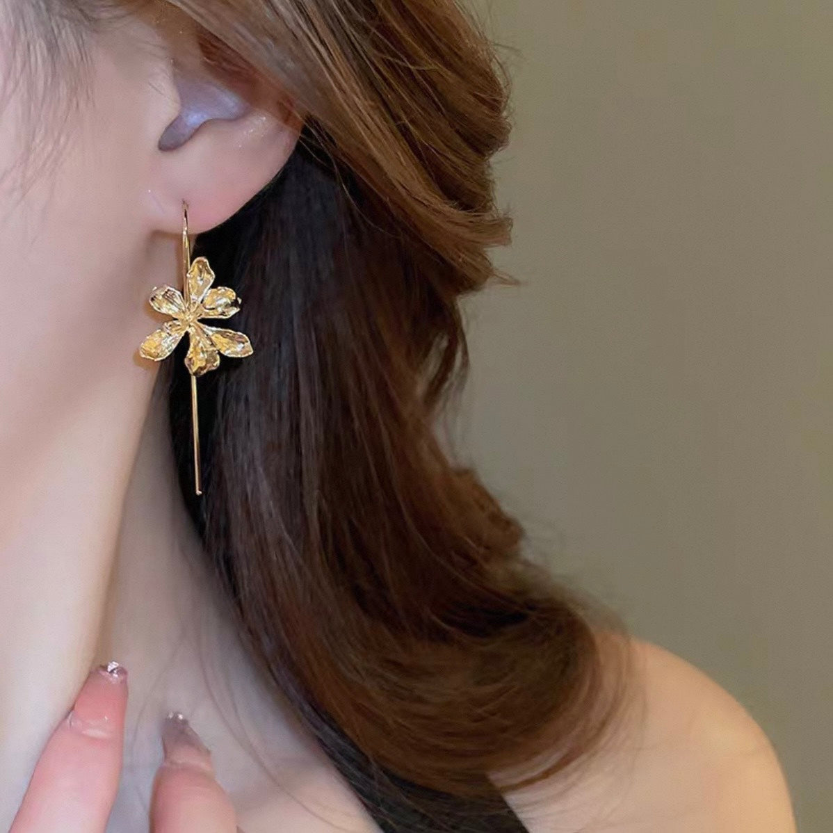 metal flower line pierce
